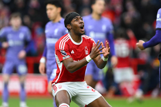 比賽中繼續 比賽中繼續