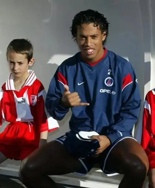 霍里直言东 霍里直言东